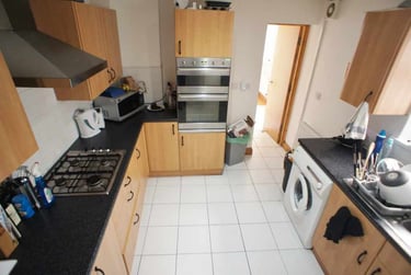 6 bed house, Cathays, Plasnewydd, Cardiff, CF244BQ - Image 1