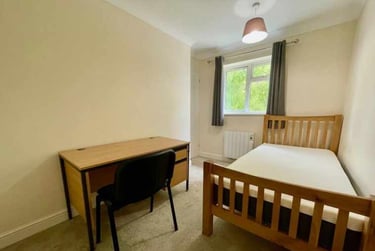 6 bed house, Douglas Haig Road, Earlham, Norwich, NR58LD - Image 4