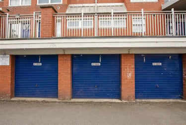 3 bed house, Shepherds Gardens, City Centre, Birmingham, B151HB - Image 2