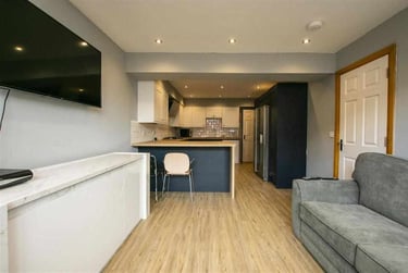8 bed house, Raddlebarn Road, Selly Park, Birmingham, B296HH - Image 3