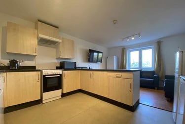 6 bed flat, Cathays, Cardiff, CF244PH - Image 2