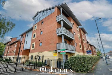 2 bed flat, Bristol Road, Selly Park, Birmingham, B57SQ - Image 1