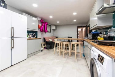 6 bed house, Harrow Road, Selly Park, Birmingham, B297DN - Image 5