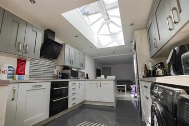 5 bed house, Holly Grove, Selly Park, Birmingham, B296EQ - Image 1