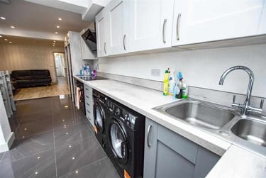 6 bed house, Hubert Road, Selly Park, Birmingham, B296EP - Image 4