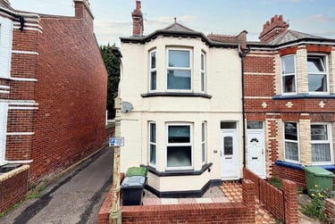 5 bed house, Priory Road, Mount Pleasant, Exeter, EX47AP - Image 1