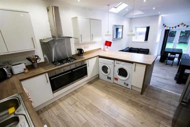 5 bed house, Heeley Road, Selly Park, Birmingham, B296EL - Image 2