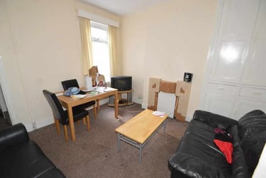 3 bed house, Warwards Lane, Selly Park, Birmingham, B297QR - Image 2