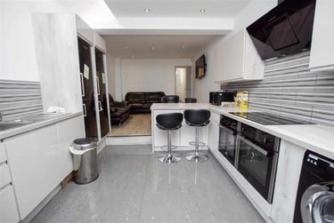 7 bed house, Harrow Road, Selly Park, Birmingham, B297DN - Image 5