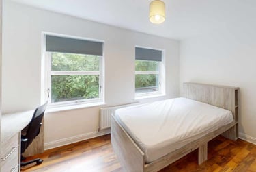 4 bed house, Blue Fox Close, City Centre, Leicester, LE30EE - Image 1