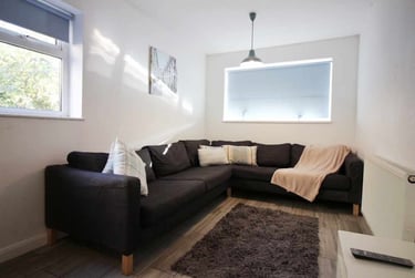 8 bed house, Cathays, Cardiff, CF244EQ - Image 2