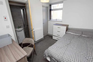 7 bed house, Harrow Road, Selly Park, Birmingham, B297DN - Image 9