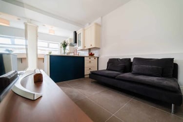 5 bed house, Cathays, Cardiff, CF244JW - Image 3