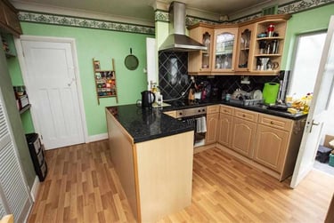 2 bed house, Reservoir Road, Harborne, Birmingham, B296TE - Image 2