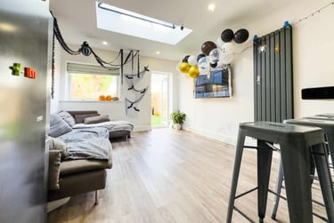 8 bed house, Cathays, Cardiff, CF244HQ - Image 2