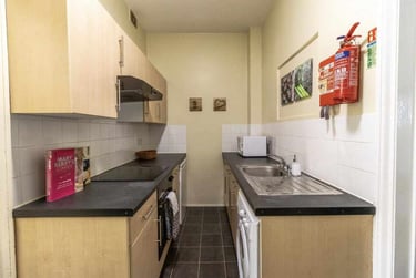 3 bed flat, Clarkehouse Road, Broomhall, Sheffield, S102LG - Image 5