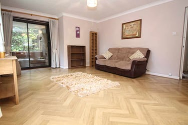 2 bed flat, Llandaff, Cardiff, CF52DL - Image 2