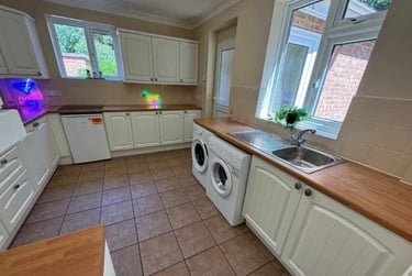 6 bed house, Mottram Close, Earlham, Norwich, NR58HL - Image 14