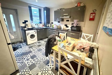 4 bed house, Spooner Road, Endcliffe, Sheffield, S105BN - Image 1