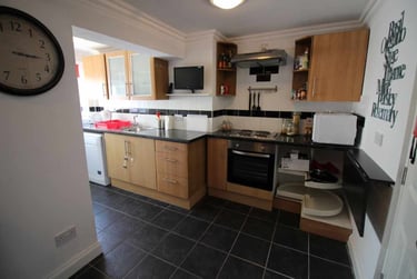 3 bed house, Roath, Plasnewydd, Cardiff, CF244NS - Image 1