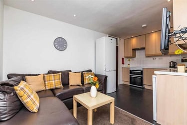 5 bed house, Metchley Drive, Harborne, Birmingham, B170LA - Image 2