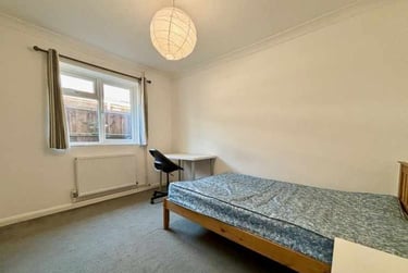 5 bed house, Earlham Green Lane, Clover Hill, Norwich, NR58RB - Image 5