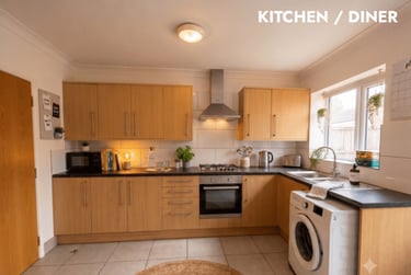 5 bed house, Earlham Green Lane, Clover Hill, Norwich, NR58RB - Image 5