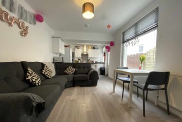 5 bed house, Roath, Cathays, Cardiff, CF244RP - Image 1
