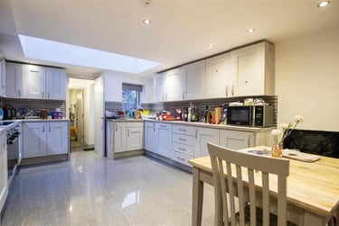 6 bed house, Heeley Road, Selly Park, Birmingham, B296EL - Image 1