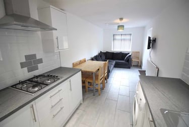 6 bed house, Cathays, Cardiff, CF244JP - Image 1