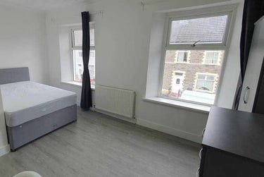 5 bed house, N/A, Adamstown, Cardiff, CF241NX - Image 8