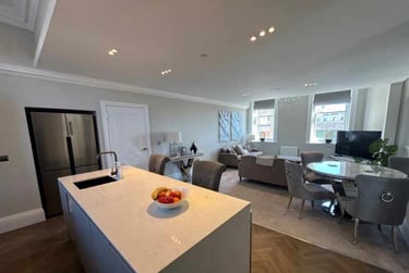 2 bed house, Cardiff Bay, Cardiff, CF105LG - Image 2