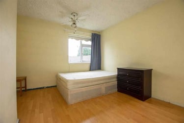 4 bed flat, Hubert Croft, Selly Park, Birmingham, B296DU - Image 12