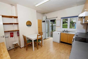 2 bed house, Lottie Road, Selly Park, Birmingham, B296JZ - Image 4