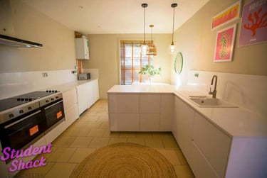 9 bed house, Mauldeth Rd West, Withington, Manchester, M203EQ - Image 6