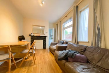 5 bed house, Roath, Cathays, Cardiff, CF244RR - Image 1