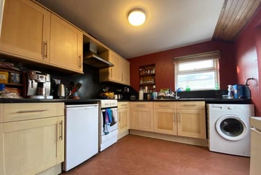 3 bed house, Cathays, Cardiff, CF244LP - Image 2