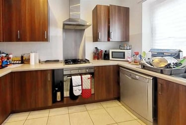 2 bed house, Elliott Road, Selly Park, Birmingham, B296GW - Image 2