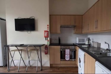 1 bed house, Ecclesall Road, Sharrow, Sheffield, S118PE - Image 3