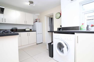 4 bed house, Cathays, Plasnewydd, Cardiff, CF244DF - Image 2