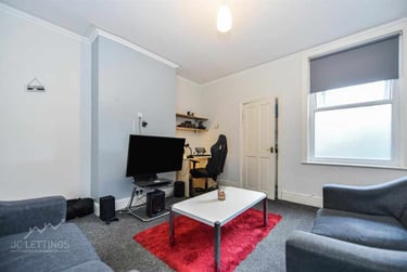 4 bed house, Peveril Road, Ecclesall, Sheffield, S117AP - Image 1