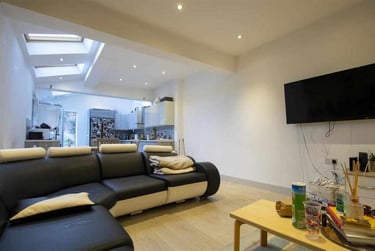 6 bed house, Tiverton Road, Selly Park, Birmingham, B296BT - Image 2