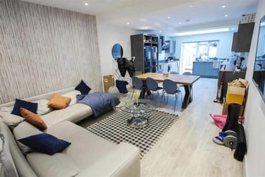 6 bed house, Heeley Road, Selly Park, Birmingham, B296EN - Image 2