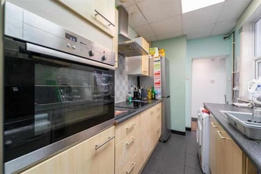 4 bed house, Exeter Road, Selly Park, Birmingham, B296EX - Image 3