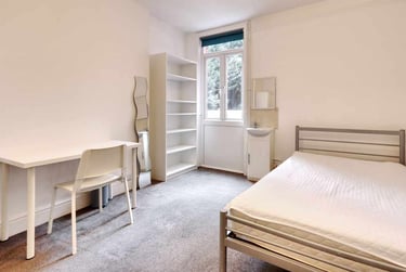 5 bed house, Priory Road, Mount Pleasant, Exeter, EX47AP - Image 9