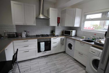 5 bed house, Cathays, Cardiff, CF244QQ - Image 3
