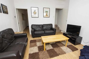 4 bed house, Milner Road, Selly Park, Birmingham, B297RL - Image 1