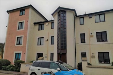 1 bed flat, Brunswick Court, Russell Street, Swansea, SA14HX - Image 5