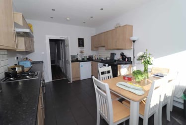 7 bed house, Roath, Plasnewydd, Cardiff, CF243JW - Image 2