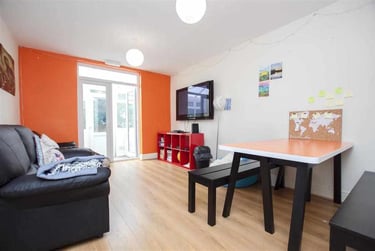 6 bed house, Tiverton Road, Selly Park, Birmingham, B296BY - Image 1